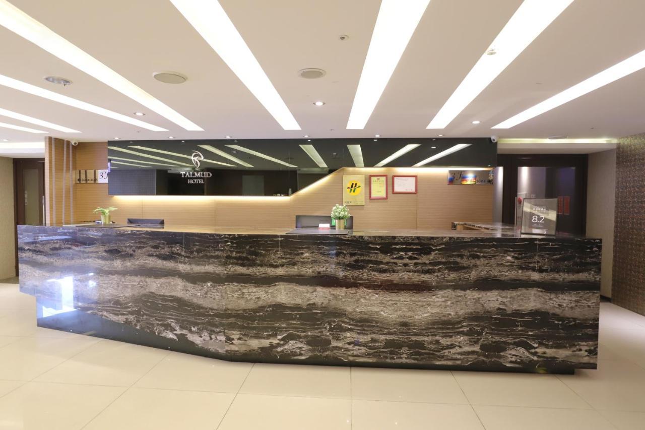 Talmud Hotel Yizhong Taichung Exterior foto